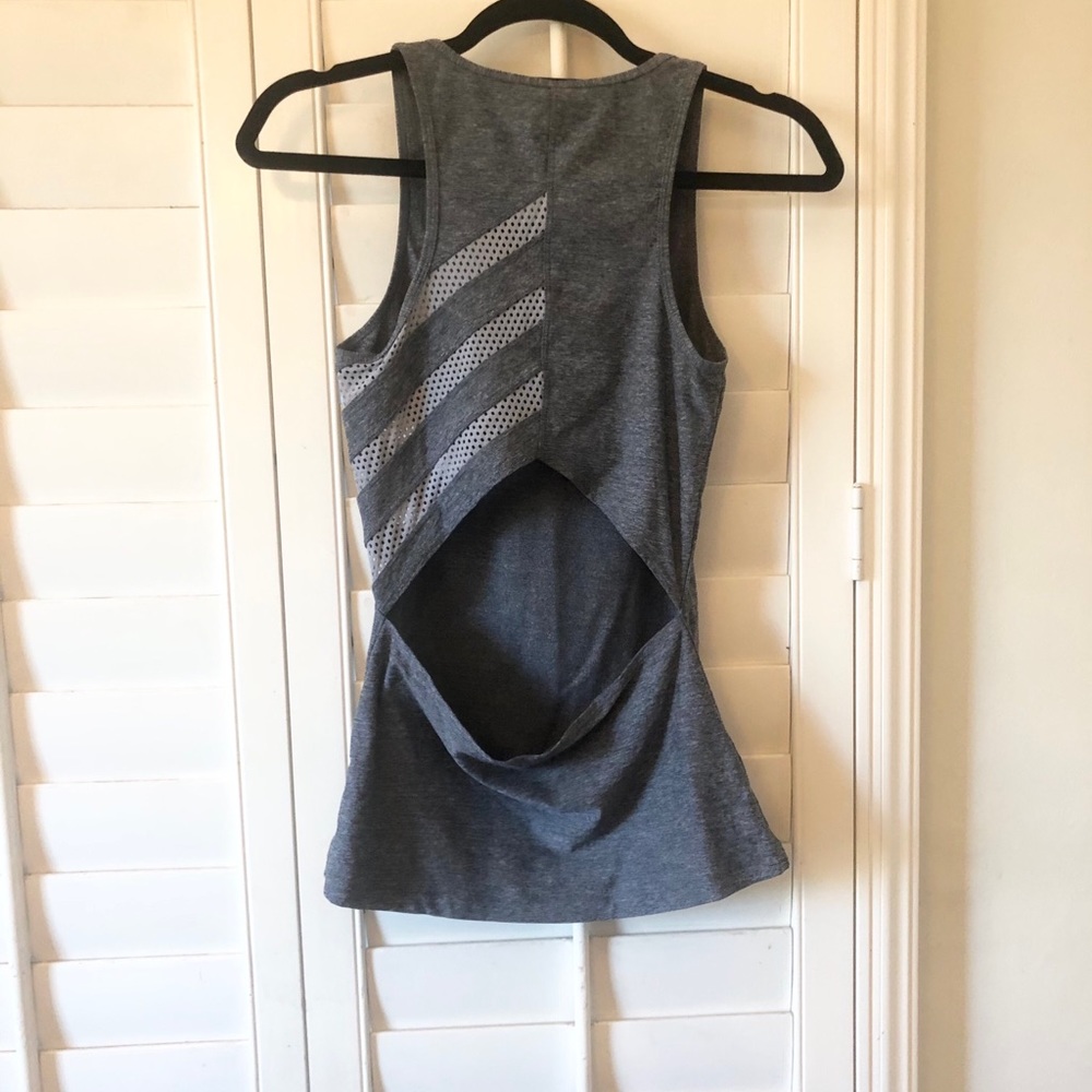 Lorna Jane Cutout Workout Tank